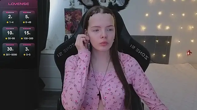 Luna Navy online show from 15, 2, 2026