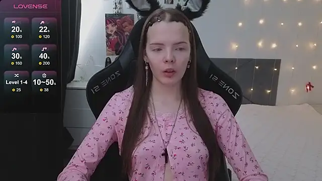 Luna Navy online show from 15, 2, 2026