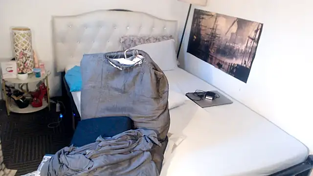 NinaDOM4CUM online show from 27, 4, 2026