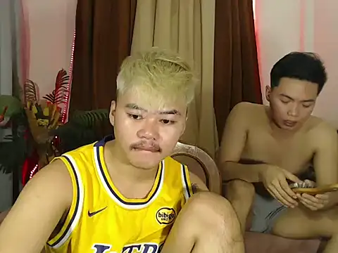 hot emman online show from 24, 4, 2026