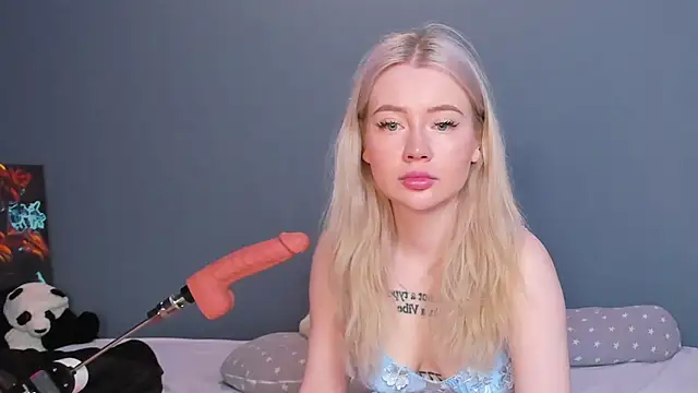 Lillie Berry online show from 22, 4, 2026