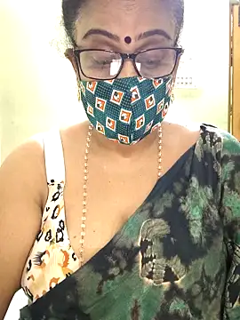 Snapshot of sweet-lotus chatting on 8, 10, 2025 sweet-lotus online show from 8, 10, 2025