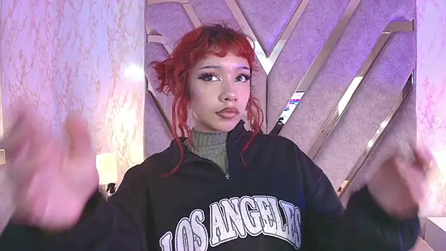 Snapshot of redd_pandaa chatting on 25, 11, 2025 redd pandaa online show from 25, 11, 2025