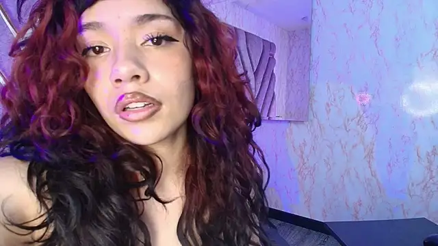Snapshot of redd_pandaa chatting on 14, 6, 2026 redd pandaa online show from 14, 6, 2026