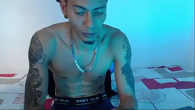 Snapshot of Daniel_laverde chatting on 12, 9, 2025 Daniel laverde online show from 12, 9, 2025