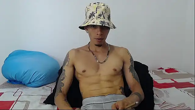 Snapshot of Daniel_laverde chatting on 16, 9, 2025 Daniel laverde online show from 16, 9, 2025