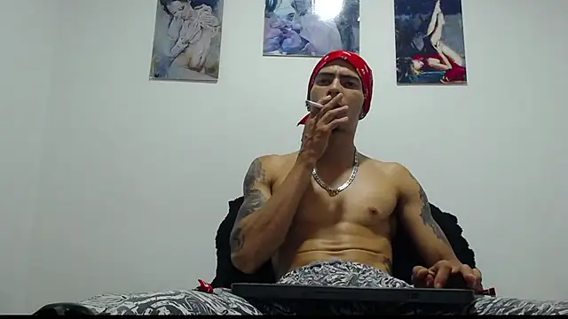 Snapshot of Daniel_laverde chatting on 21, 10, 2025 Daniel laverde online show from 21, 10, 2025