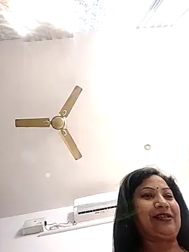 Cute-Janvi20 online show from 24, 4, 2026