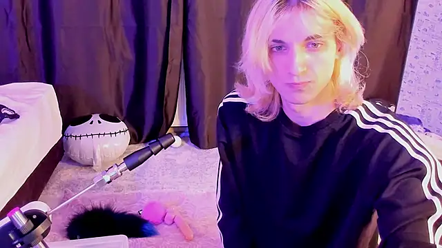 Anjela Botton online show from 6, 11, 2025