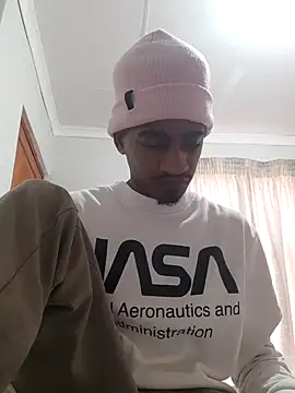 Snapshot of gemini_loops chatting on 10, 9, 2025 gemini loops online show from 10, 9, 2025