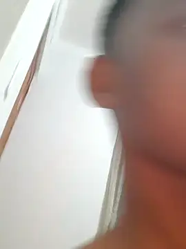 Snapshot of gemini_loops chatting on 12, 9, 2025 gemini loops online show from 12, 9, 2025