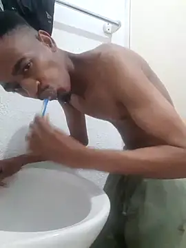 Snapshot of gemini_loops chatting on 30, 9, 2025 gemini loops online show from 30, 9, 2025