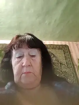 CrystalLime6411 online show from 25, 10, 2025