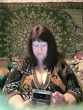 CrystalLime6411 online show from 6, 4, 2026