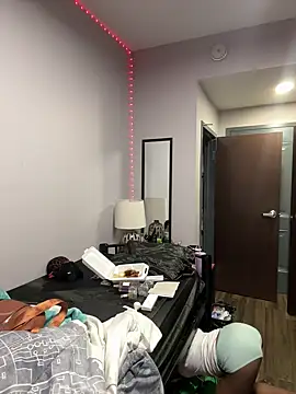 Snapshot of TumieSupreme chatting on 11, 9, 2025 TumieSupreme online show from 11, 9, 2025