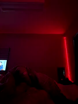 Snapshot of TumieSupreme chatting on 20, 10, 2025 TumieSupreme online show from 20, 10, 2025