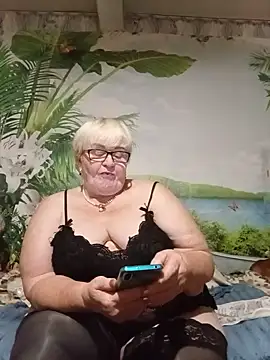VioletSweet5566 online show from 24, 7, 2026