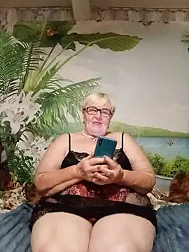 VioletSweet5566 online show from 28, 7, 2026