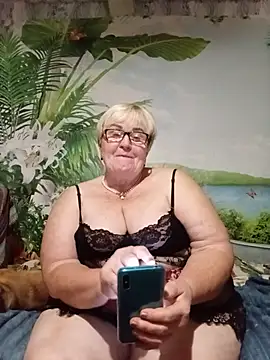 VioletSweet5566 online show from 28, 7, 2026