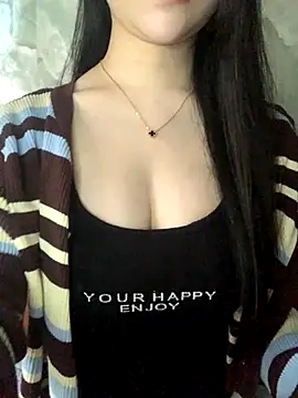 Snapshot of Lyly11 chatting on 14, 11, 2025 Lyly11 online show from 14, 11, 2025