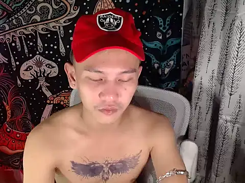 Snapshot of RalfAsian25 chatting on 7, 5, 2026 RalfAsian25 online show from 7, 5, 2026
