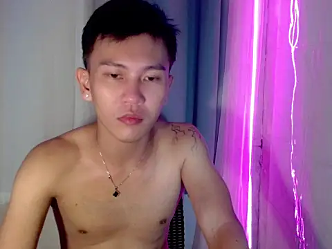 Snapshot of RalfAsian25 chatting on 15, 5, 2026 RalfAsian25 online show from 15, 5, 2026