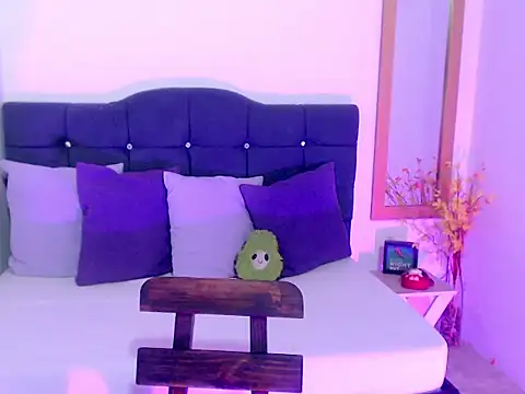 SamantaSweett  online show from 10, 9, 2025