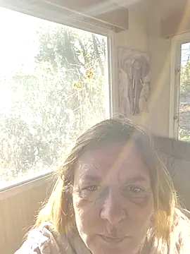 Misspapillon1840 online show from 22, 11, 2025