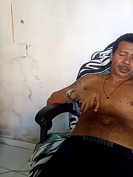 Snapshot of moreno25centimetro chatting on 26, 4, 2026 moreno25centimetro online show from 26, 4, 2026