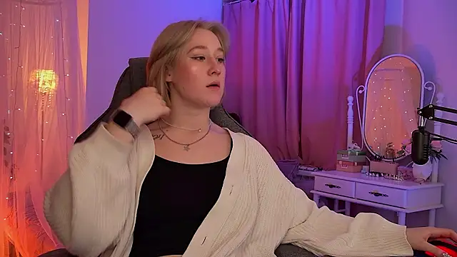 Snapshot of CinBellamy chatting on 11, 3, 2026 CinBellamy online show from 11, 3, 2026