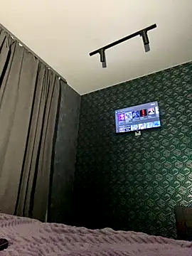 Snapshot of FavoriteKira chatting on 4, 11, 2025 FavoriteKira online show from 4, 11, 2025