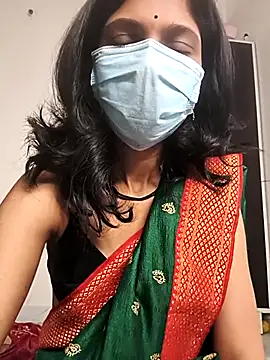 Shivani2002 online show from 19, 4, 2026