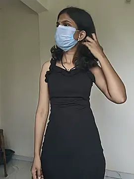 Shivani2002 online show from 17, 7, 2026