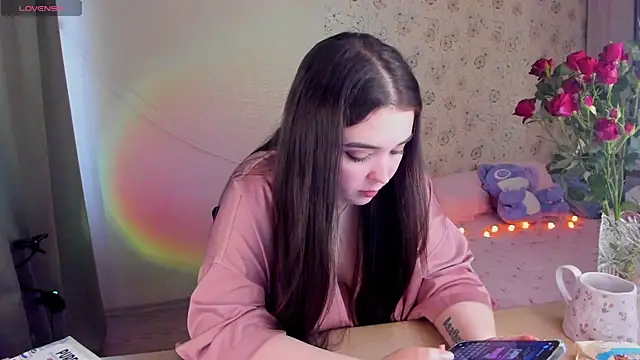 Alice next door online show from 24, 4, 2026