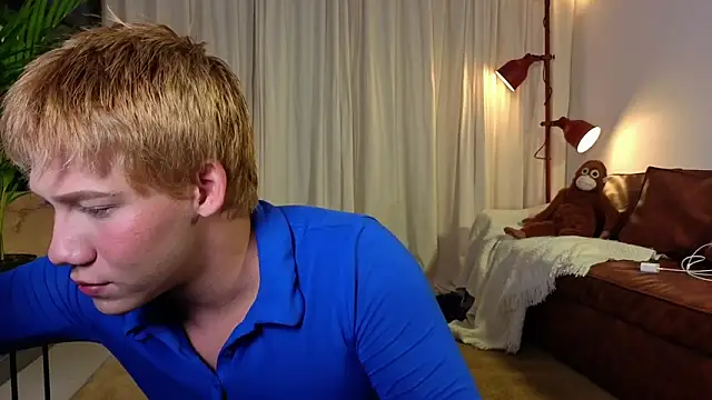 ConnieVarela online show from 8, 10, 2025