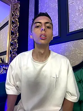 Snapshot of Mister_Obsession chatting on 22, 9, 2025 Mister Obsession online show from 22, 9, 2025