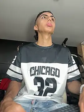 Snapshot of Mister_Obsession chatting on 25, 10, 2025 Mister Obsession online show from 25, 10, 2025