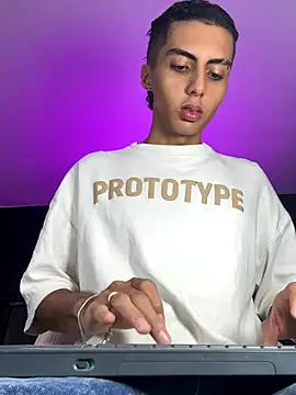 Snapshot of Mister_Obsession chatting on 29, 11, 2025 Mister Obsession online show from 29, 11, 2025