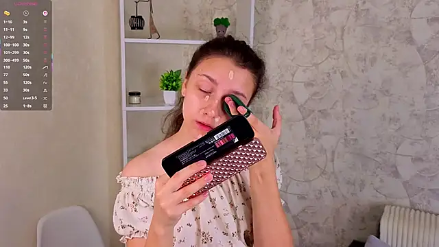 GiseleLamos online show from 11, 9, 2025