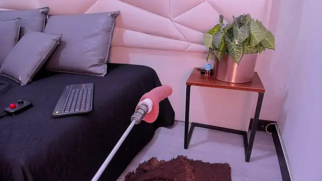 ValeriaJulio  online show from 8, 3, 2026