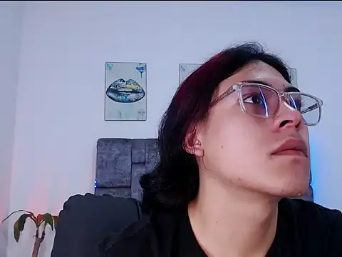 dirty model online show from 17, 1, 2026