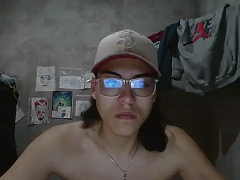 dirty model online show from 19, 4, 2026