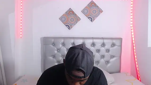 eebony stallion online show from 18, 12, 2025