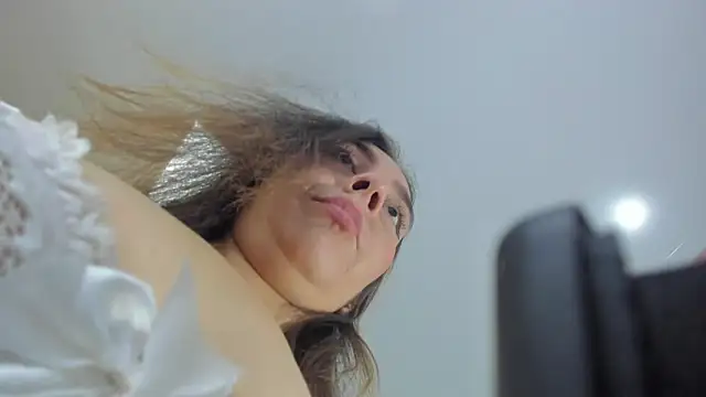 MELISSAROUGE online show from 28, 10, 2025