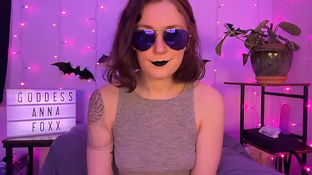 mistressannafoxx online show from 25, 11, 2025