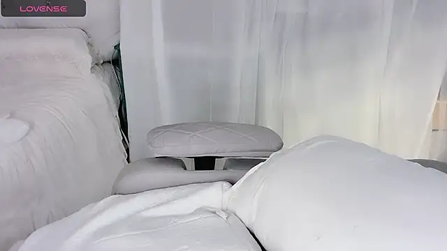 Amaya-yooo-36D online show from 11, 11, 2025