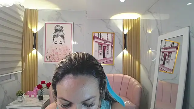 Snapshot of Jade_Jones_a chatting on 28, 10, 2025 Jade Jones a online show from 28, 10, 2025