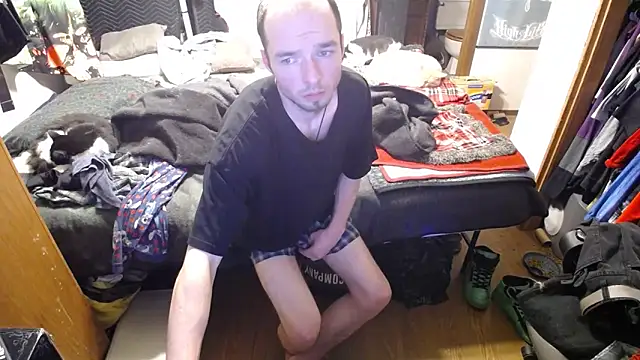 Snapshot of womenhateme69 chatting on 15, 10, 2025 womenhateme69 online show from 15, 10, 2025