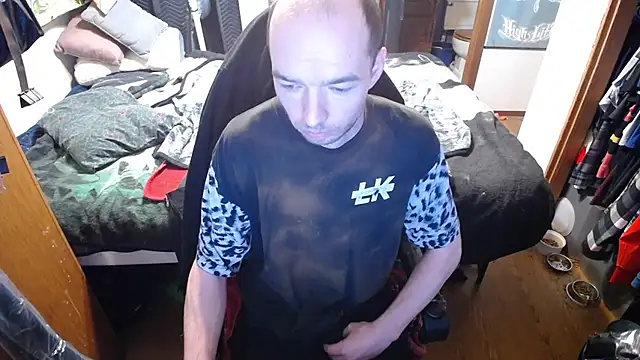 womenhateme69 online show from 13, 4, 2026