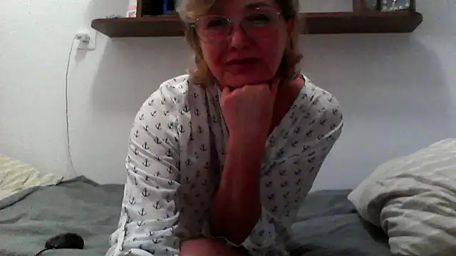 Snapshot of IrynaMolbertx chatting on 15, 9, 2025 IrynaMolbertx online show from 15, 9, 2025